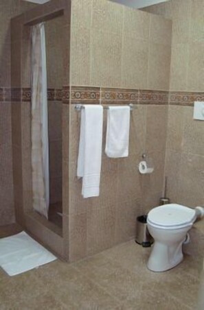 Bathroom - Best Hotel (Ploiesti)