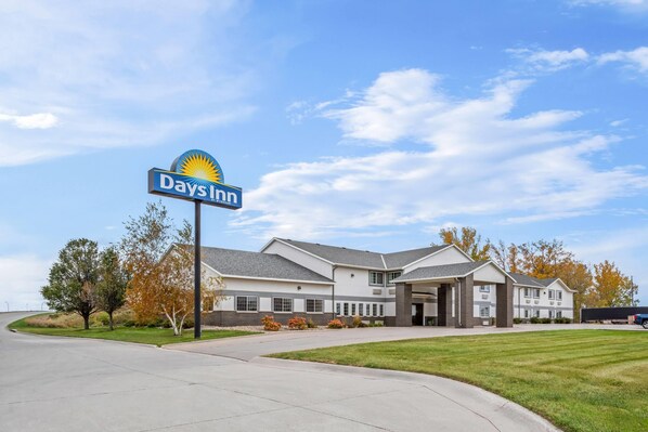 Exterior - Days Inn by Wyndham Carroll (Carroll)