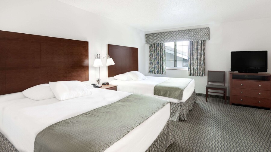 Days Inn by Wyndham Carroll