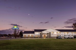 Exterior - Days Inn by Wyndham Carroll (Carroll)