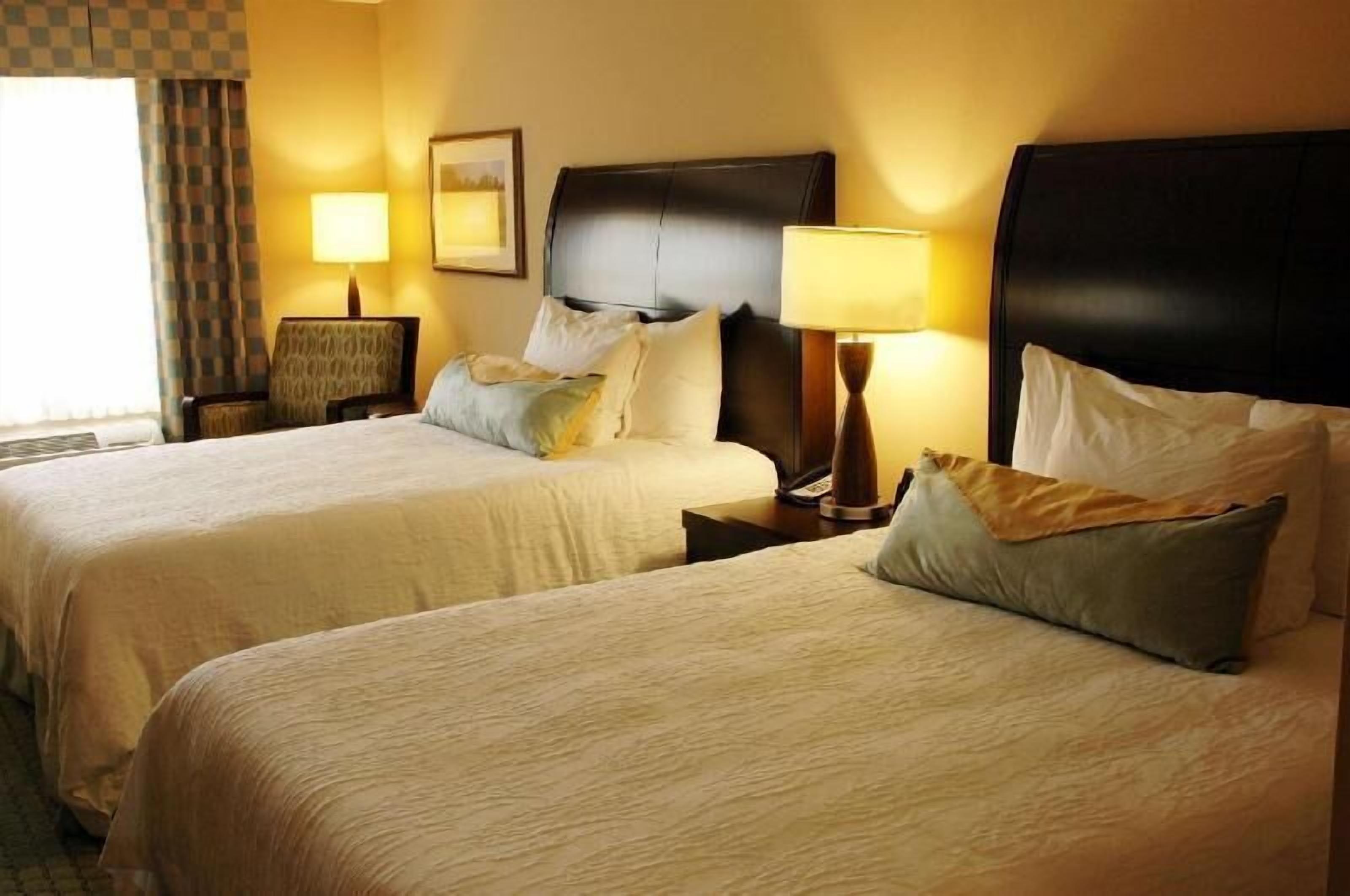 Premium bedding, down duvets, in-room safe, laptop workspace