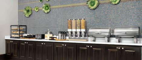 Petit déjeuner préparé sur commande servi tous les jours en supplément