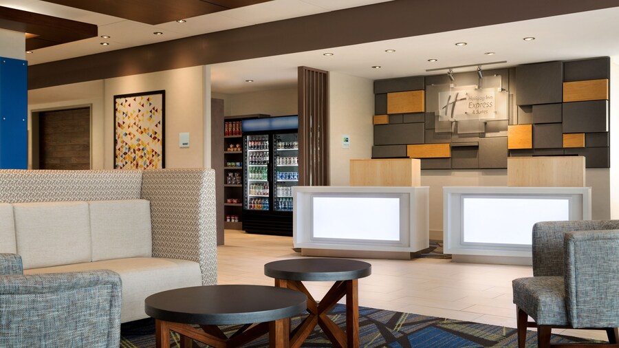 Holiday Inn Express & Suites Clear Spring by IHG