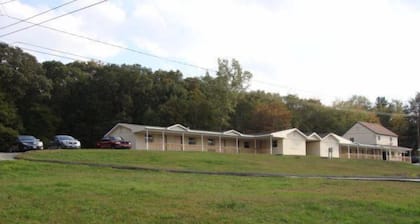 Passport Inn and Suites Chaplin