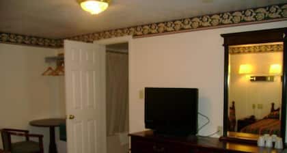 Passport Inn and Suites Chaplin