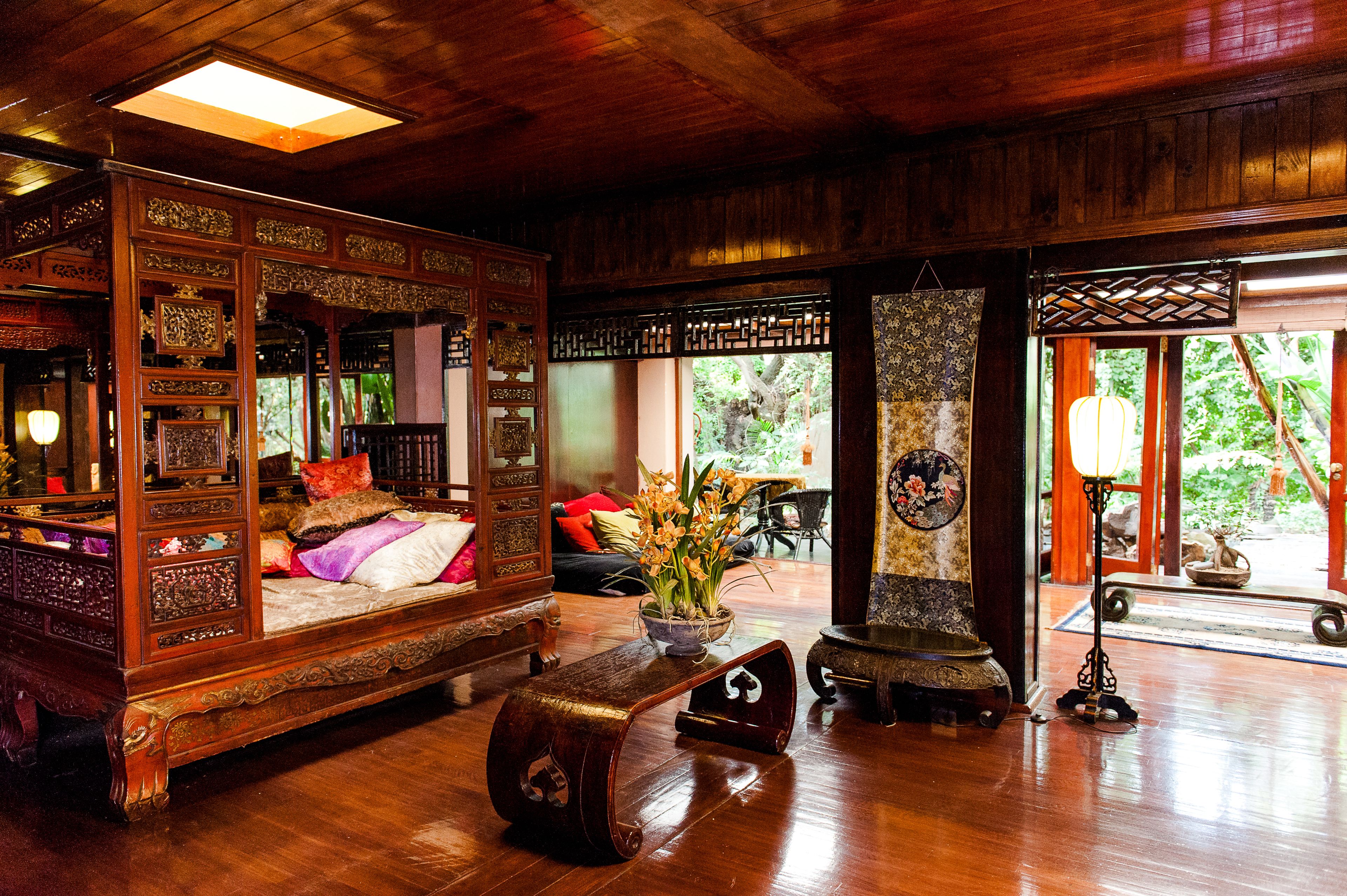 couples treatment room(s), aromatherapy, hot stone massages