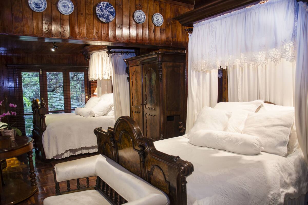 Double Room | Peralatan tempat tidur premium, peti besi dalam bilik