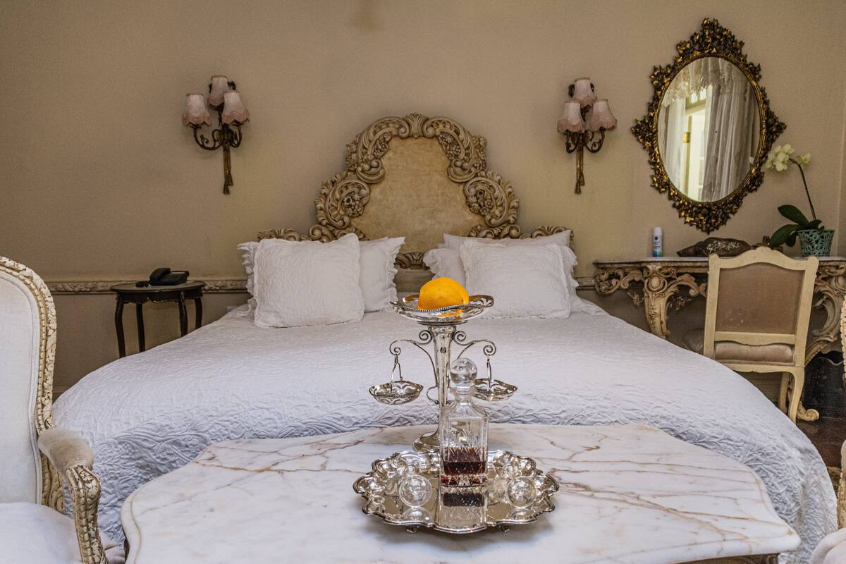 Suite, 1 Katil Raja (King) | Peralatan tempat tidur premium, peti besi dalam bilik
