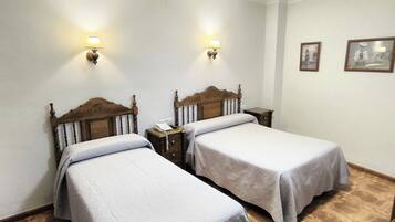 Desk, blackout drapes, soundproofing, free WiFi