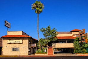 Exterior - Hotel La Villa de Zaragoza (Tijuana)