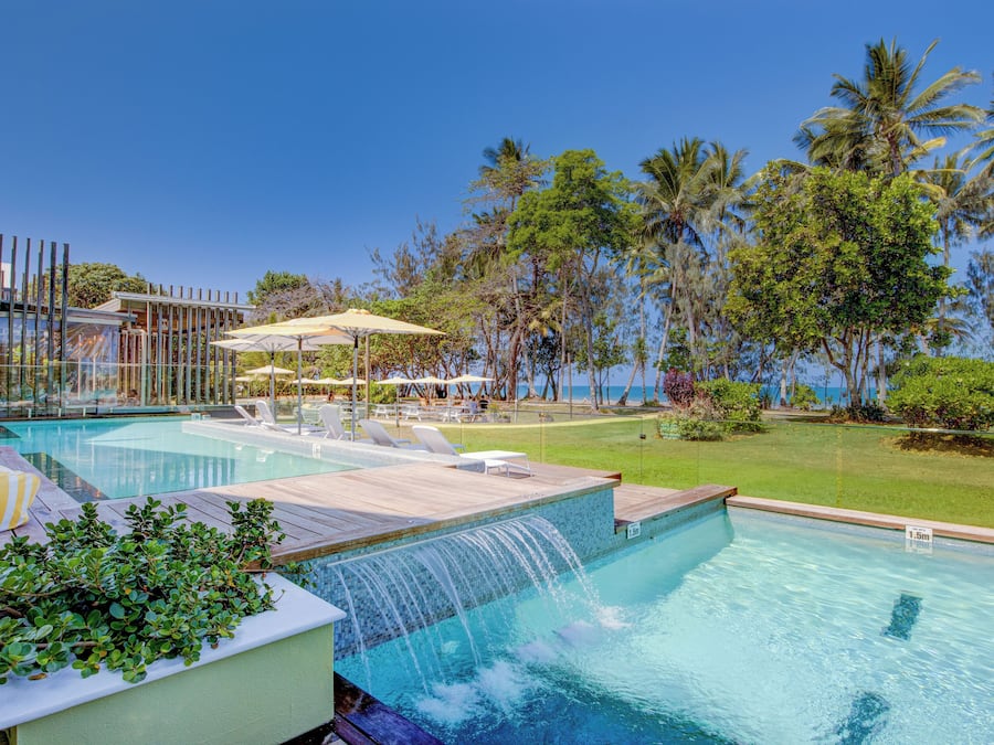 2 outdoor pools, pool umbrellas, pool loungers