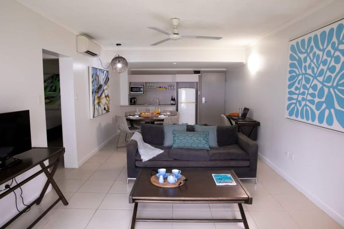 Beachfront 2 Bedroom Apartment | Private kitchen
