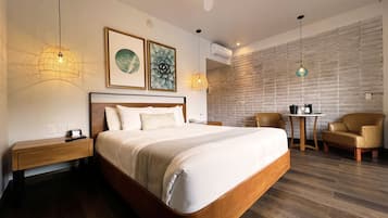 Deluxe Room | In-room safe, blackout drapes, iron/ironing board, free WiFi