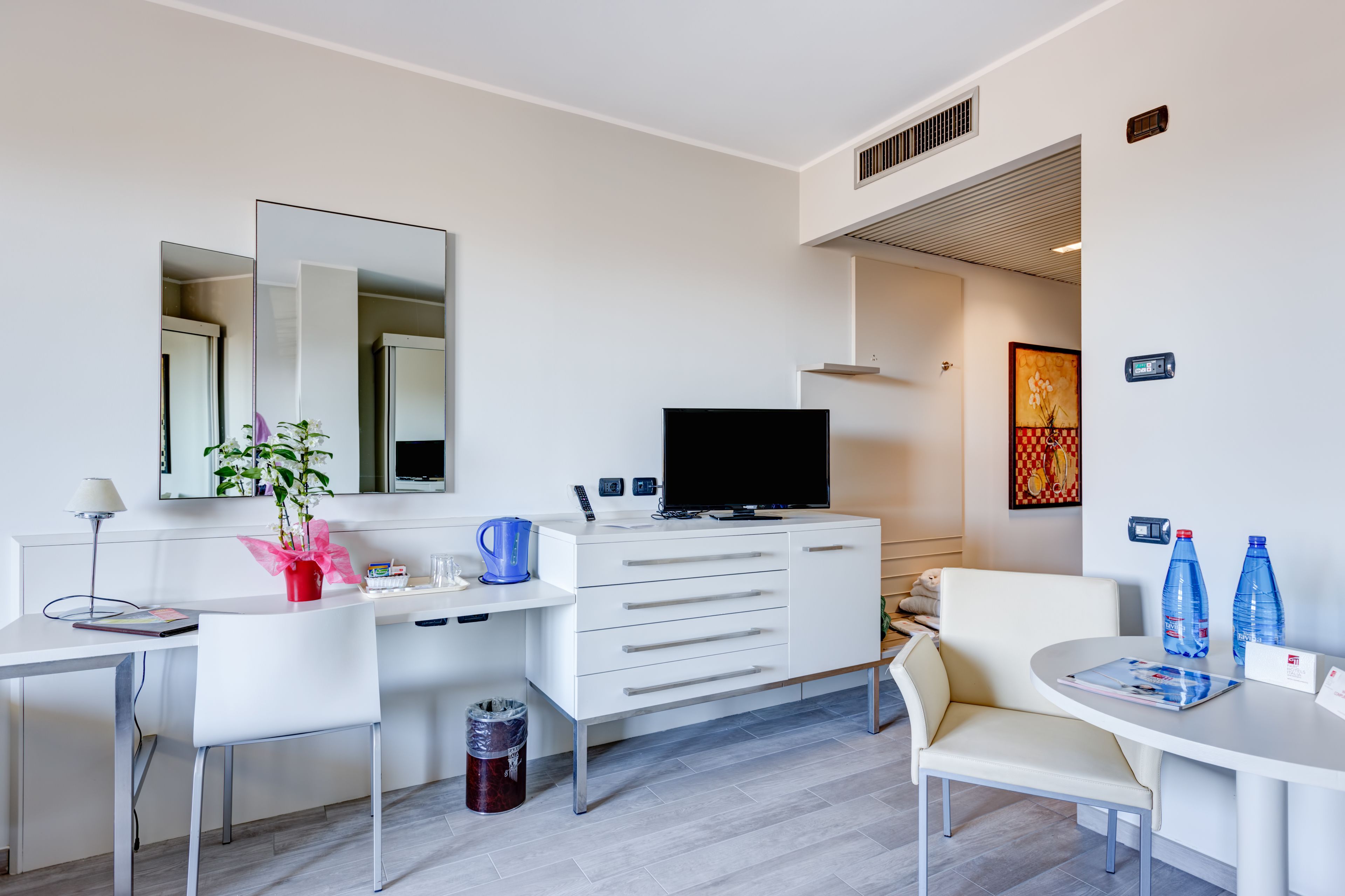 1 bedroom, minibar, in-room safe, desk