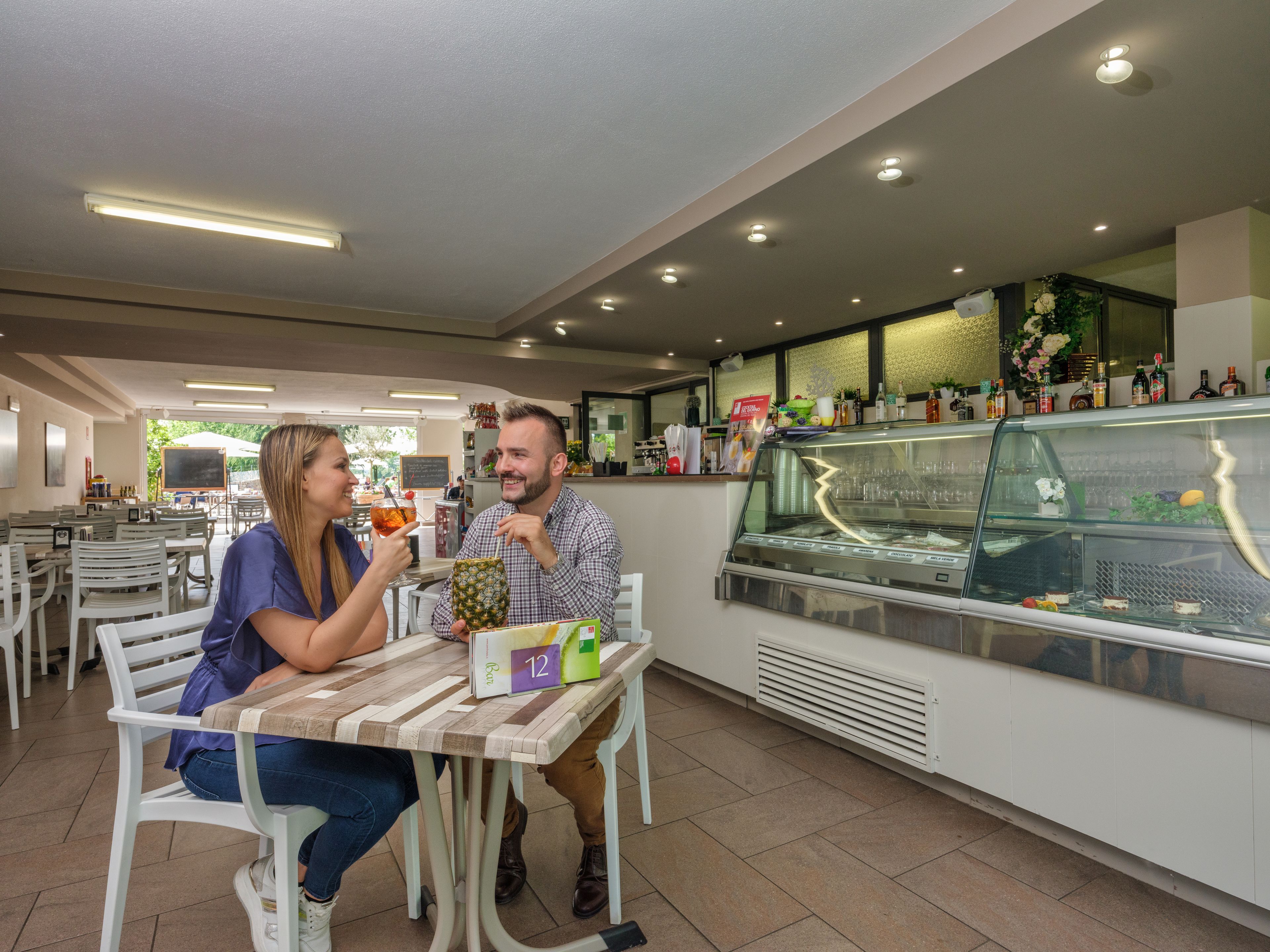 2 restaurants, breakfast, lunch, dinner served; italian cuisine