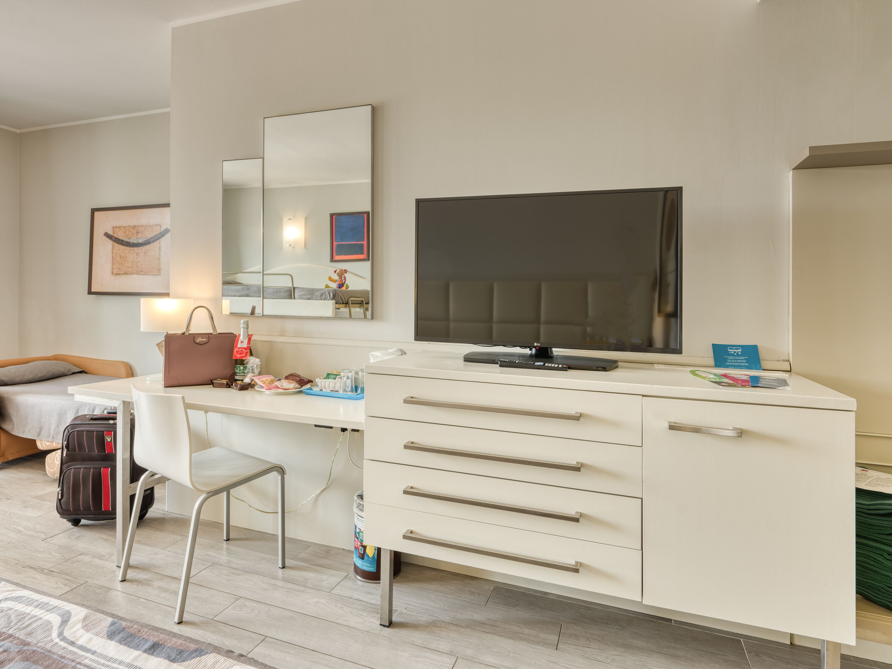 quintuple room (main building) | 1 bedroom, minibar, in-room safe, desk