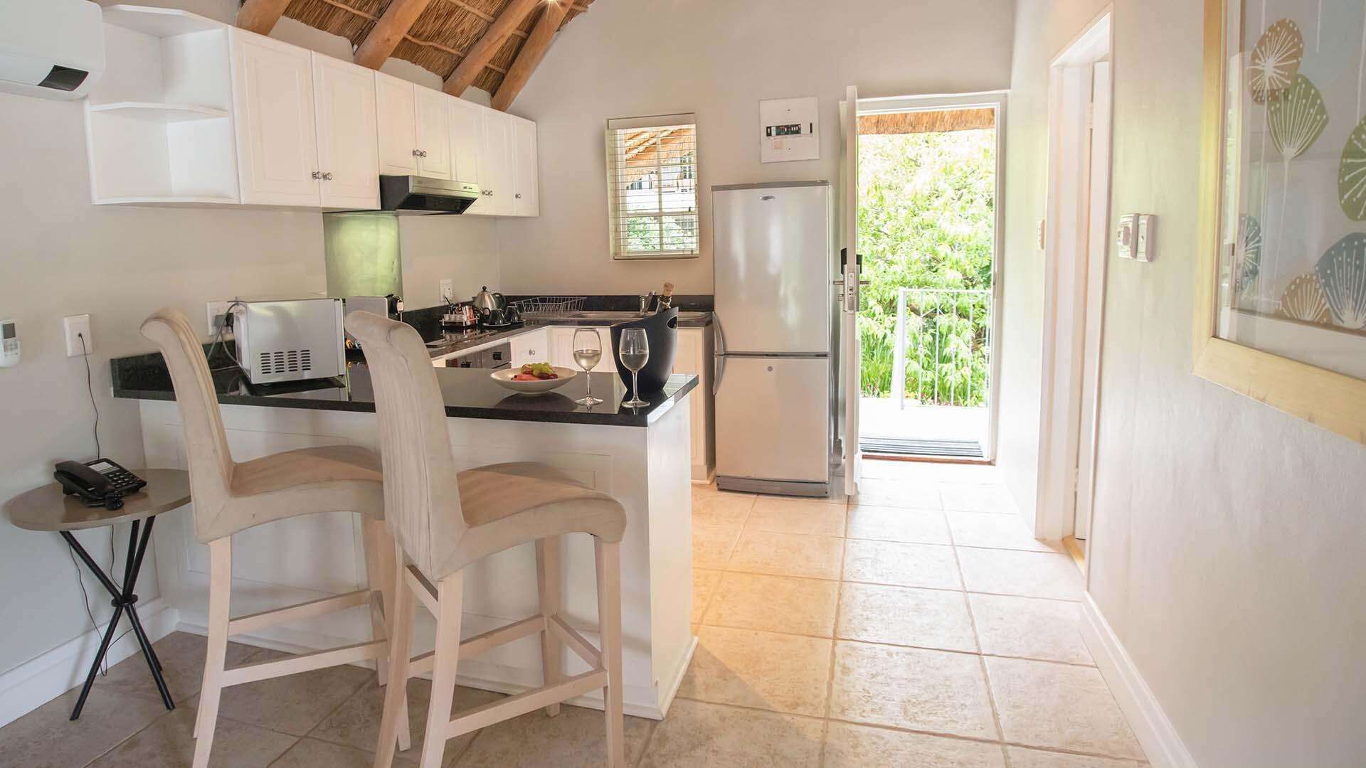 1 bedroom, premium bedding, free minibar items, in-room safe