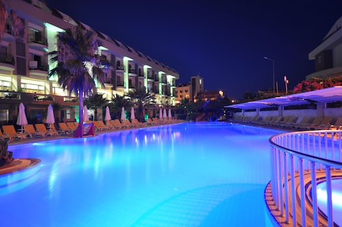 Camyuva Beach