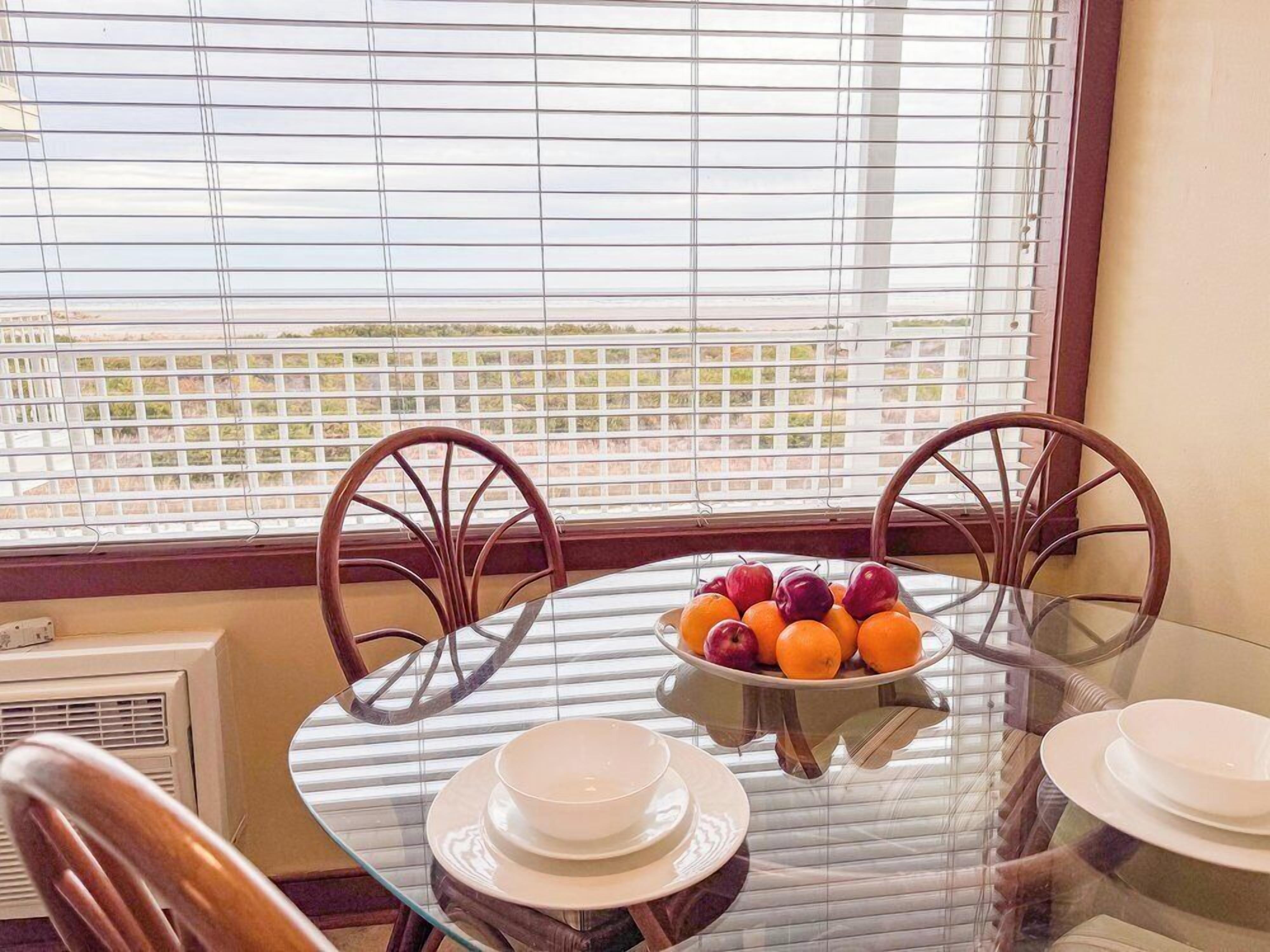 Premium Room, 1 King Bed with Sofa bed, Beach View (LARGO) | Beach/ocean view