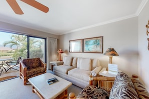 Condo, 1 Bedroom | Living area - Maui Kamaole (Kihei)