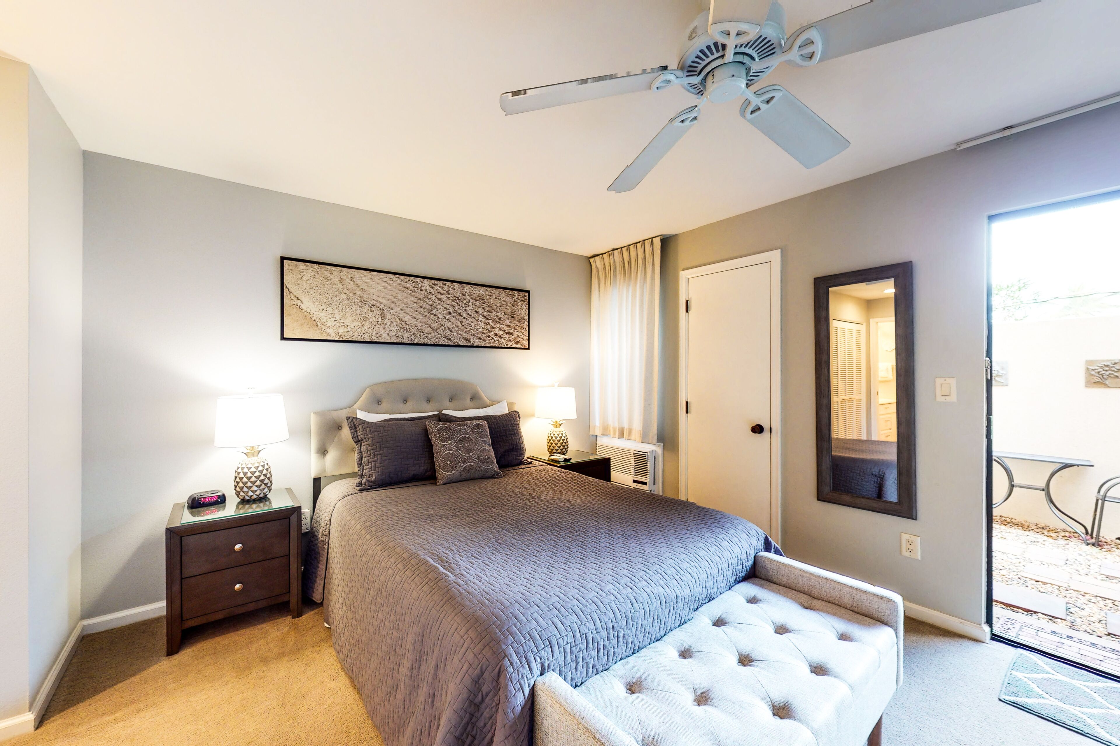 Suite, 1 camera da letto (Deluxe) | Una cassaforte in camera, con stile personalizzato