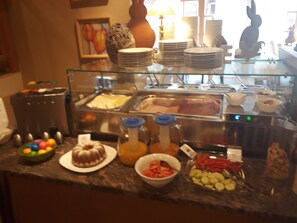 Tägliches inbegriffenes Frühstücksbuffet