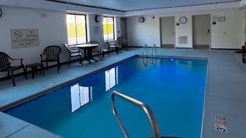 Indendørs pool