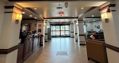 Sleep Inn & Suites Manchester near Arnold AFB