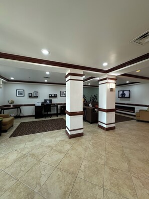 Lobby - Sleep Inn & Suites Manchester near Arnold AFB (Manchester)