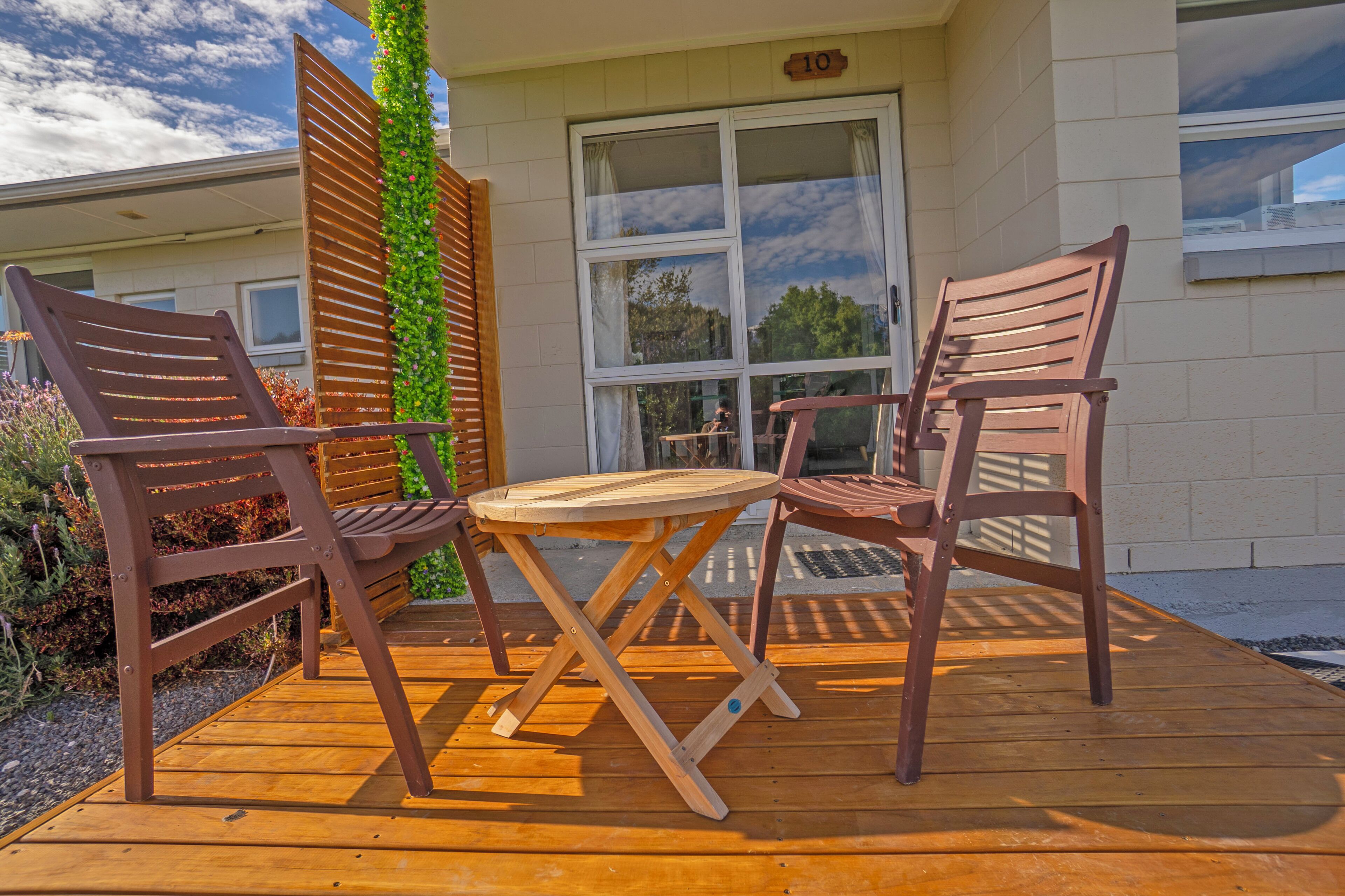 Comfort Suite, 1 King Bed, Mountain View | Terrace/patio