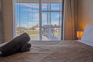 In-room safe, iron/ironing board, free WiFi, bed sheets