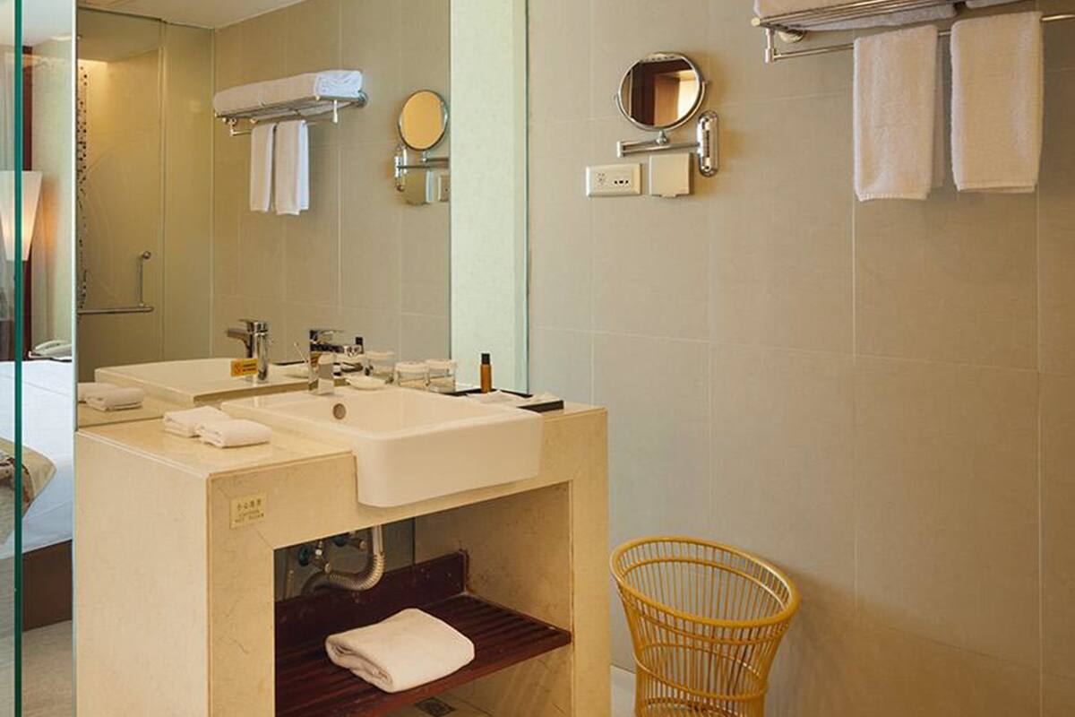 Buồng tắm vòi sen, vòi sen phun mưa, đồ dùng nhà tắm miễn phí 