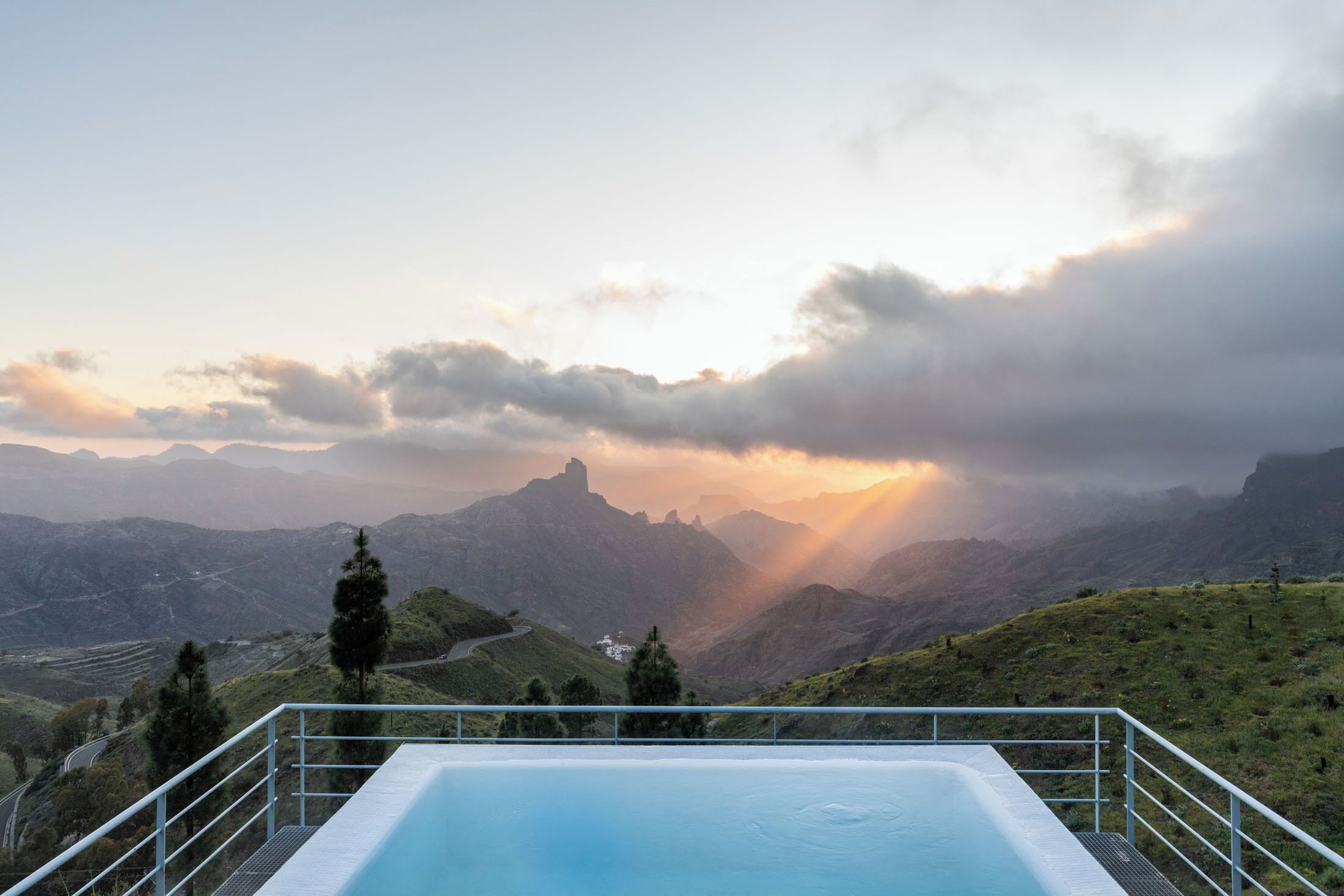 sauna, steam room, turkish bath/hammam, body treatments