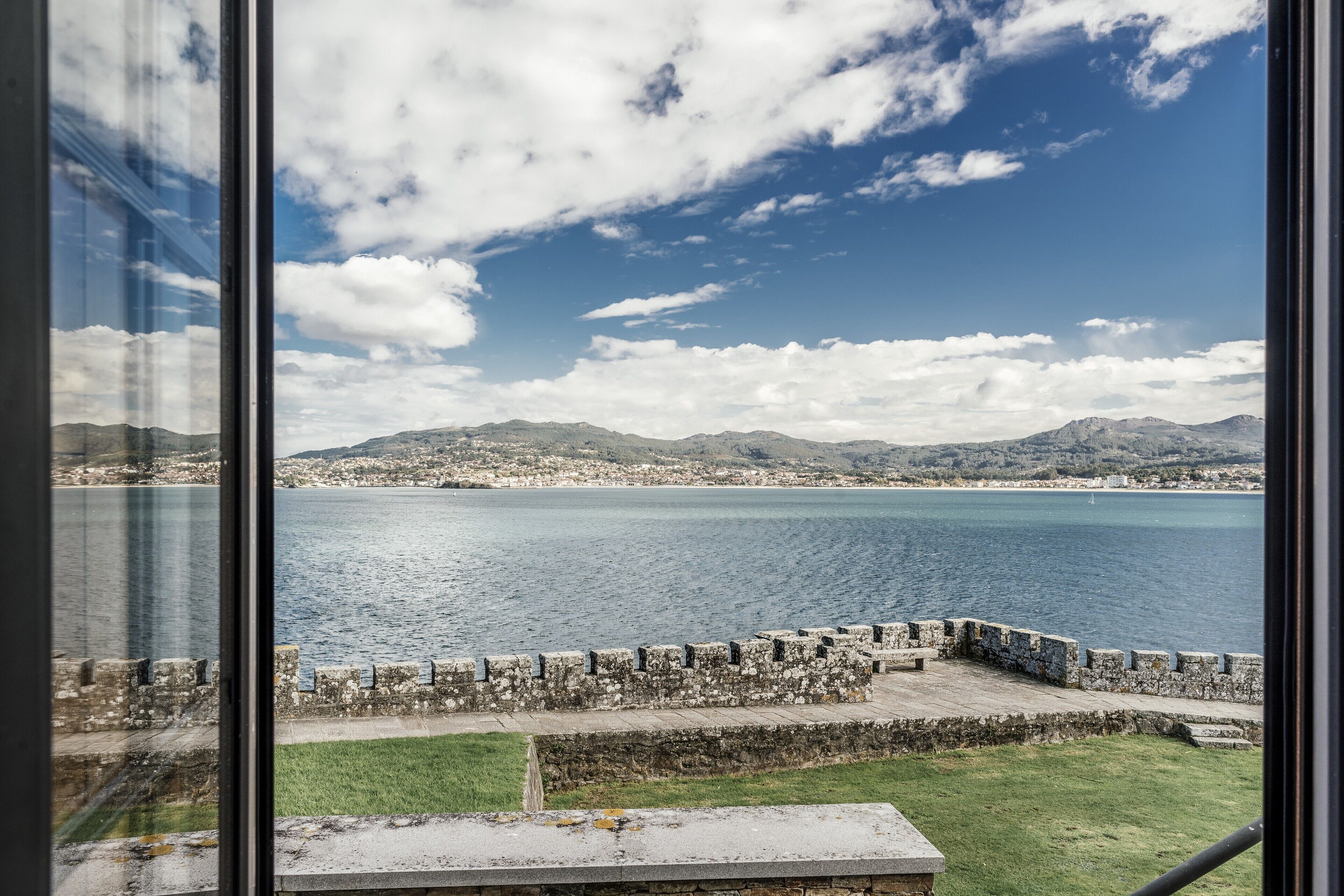 junior suite, 2 single beds (single use) | garden