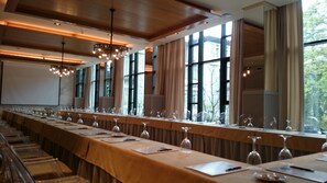 Fasilitas rapat