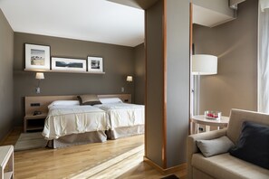 Premium bedding, down duvets, minibar, in-room safe