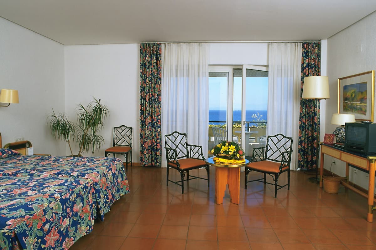 1 bedroom, minibar, in-room safe, desk