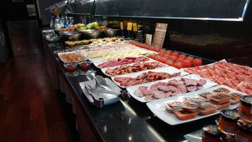 Daily buffet breakfast for a fee