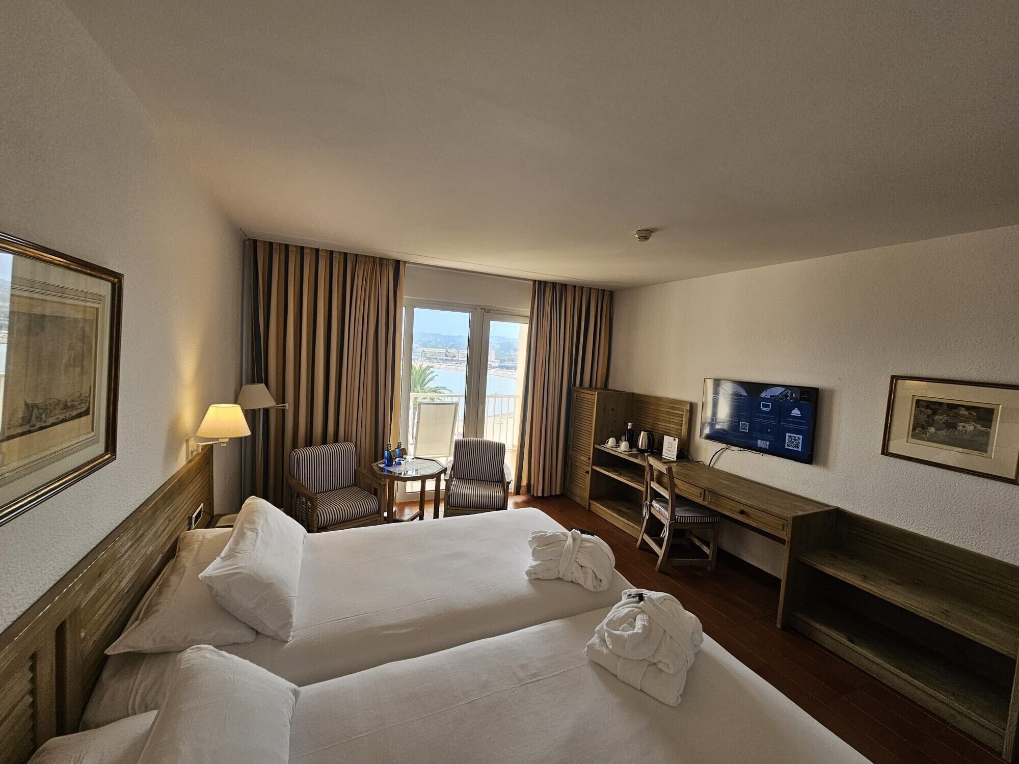 superior double room | 1 bedroom, select comfort beds, minibar, in-room safe