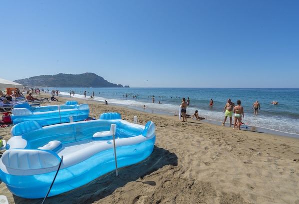 Ski acuático y vóleibol de playa