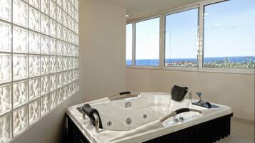 Bain à remous intérieur