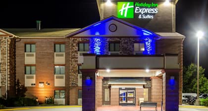 Holiday Inn Express & Suites Olathe South by IHG