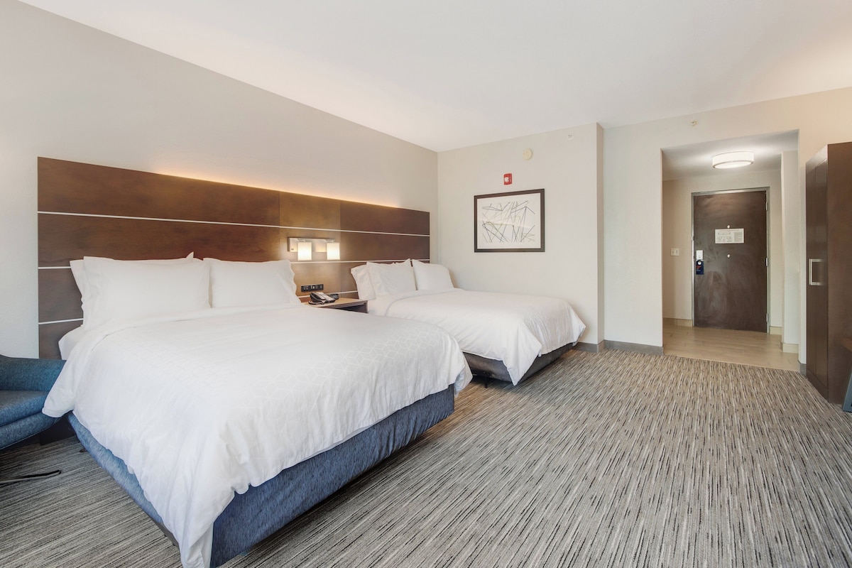 In-room safe, desk, blackout drapes, iron/ironing board