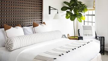 West Tower Suite, 1 King Bed, Non Lakeview, Non Smoking | Desk, iron/ironing board, free WiFi, bed sheets