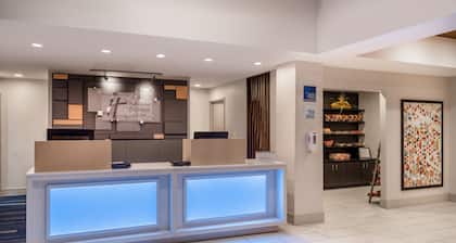 Holiday Inn Express Hotel & Suites BEAUMONT NW by IHG