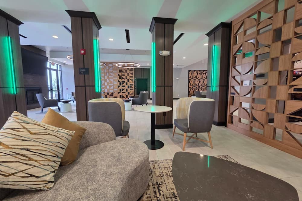 Holiday Inn St. Louis Fairview Heights by IHG