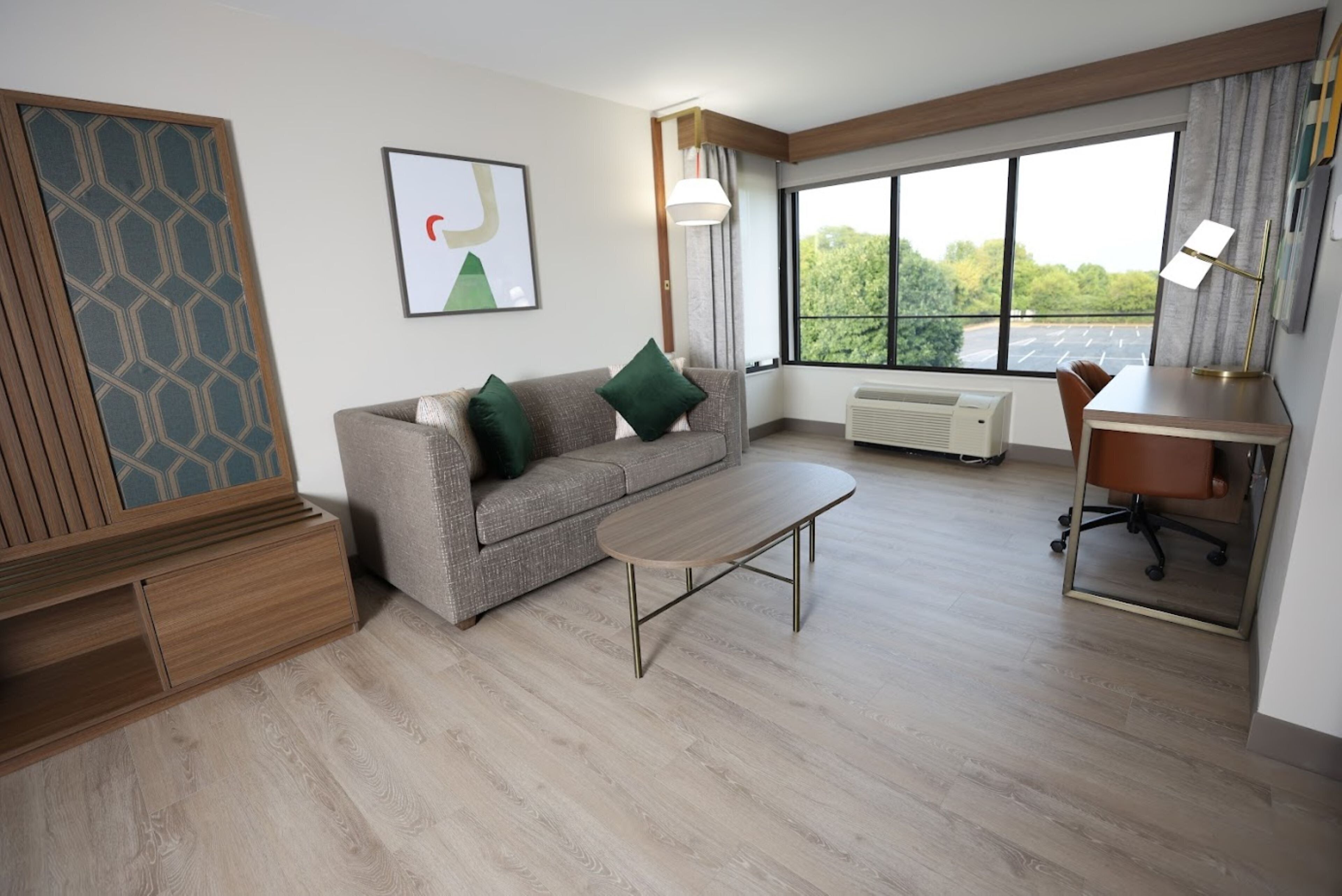 1 bedroom, in-room safe, desk, laptop workspace