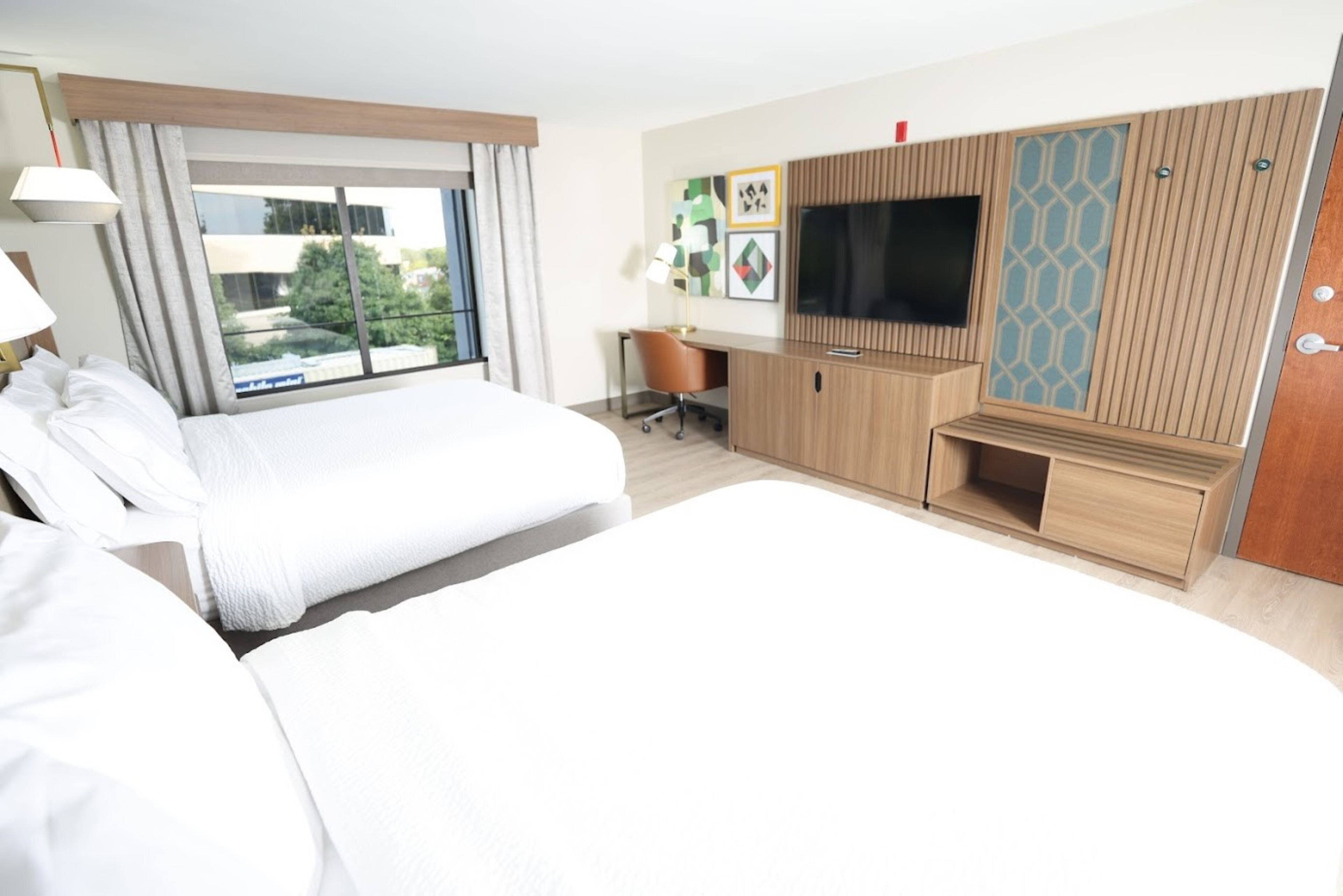 In-room safe, desk, laptop workspace, iron/ironing board