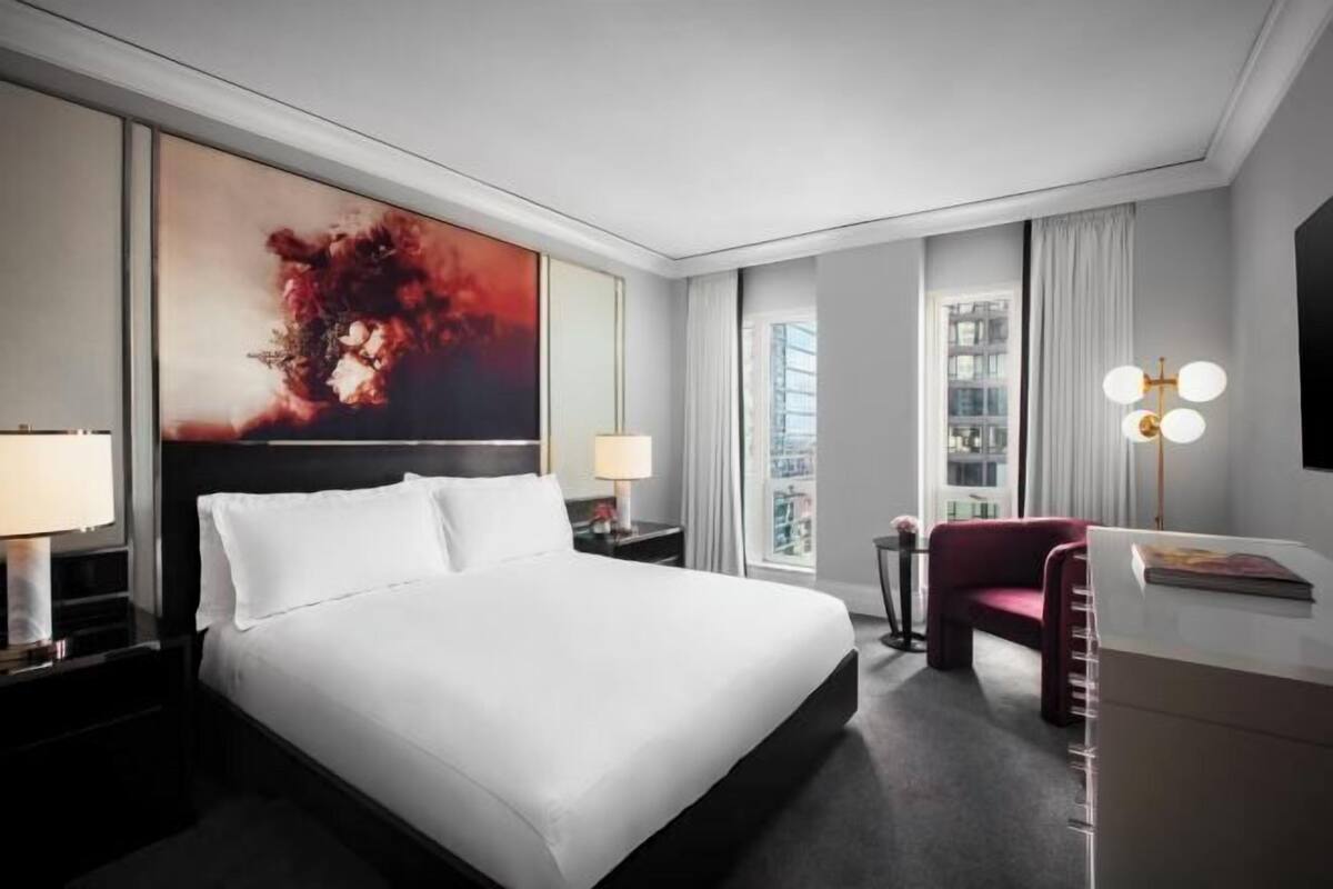 Egyptian cotton sheets, premium bedding, down duvets, pillow-top beds