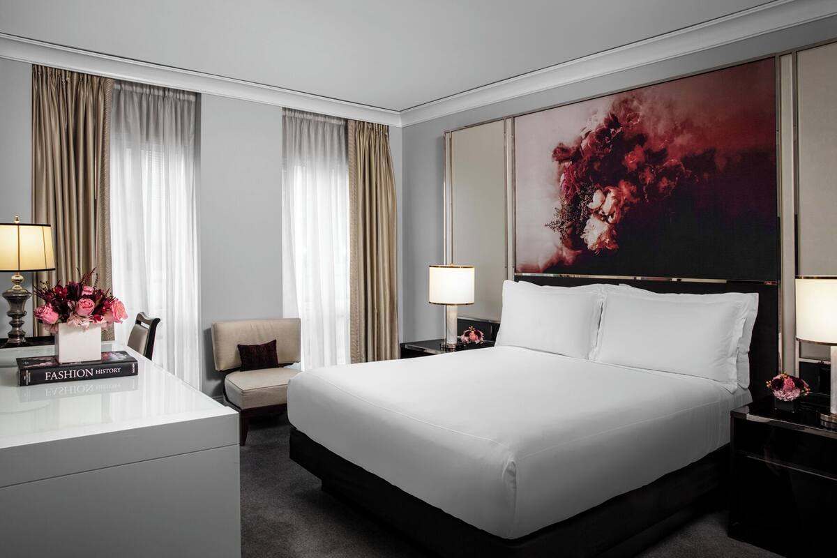 Egyptian cotton sheets, premium bedding, down comforters, pillowtop beds